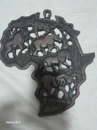 Peça Arte / Artesanato Mapa África em Madeira importado da África 