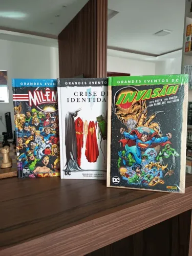 COMBO GRANDES EVENTOS DC: MILÊNIO + CRISE DE IDENTIDADE + INVASÃO. Novos Lacrados.