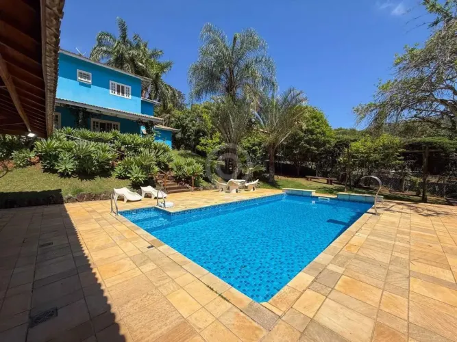 Casa em Condomínio : / Residencial / Sítio da Moenda