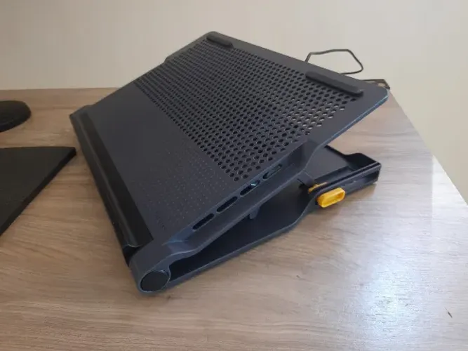 Base Cooler Para Notebook Usb 17" Awe81us Preto.