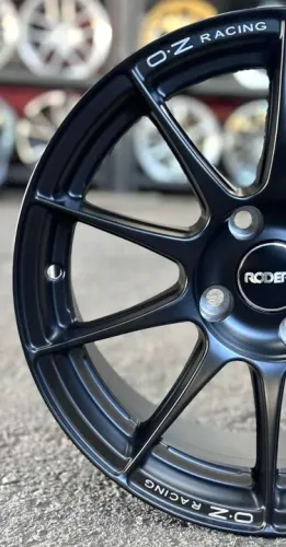 Rodas aro 15 OZR preta