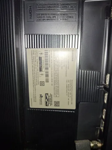 TV de Led 55 pol. (Danificada)