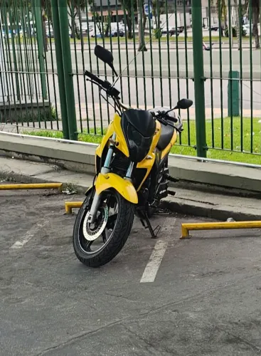 CB 300R 2013 - REVISADA DE VERDADE (PEÇAS NOVAS) - É PEGAR E RODAR 