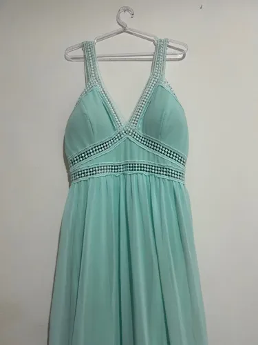 Vestido longo azul tiffany com detalhes