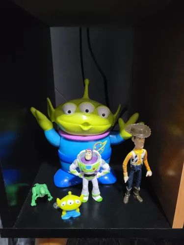 Kit toy story bonecos.