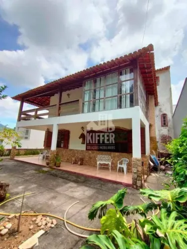 Casa com 3 dormitórios à venda, 300 m² por R$ 750.000,00 - Itaipu - Niterói/RJ