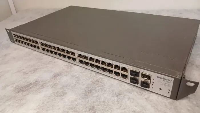 Swith Intelbras SG 5200 MR 48 Portas