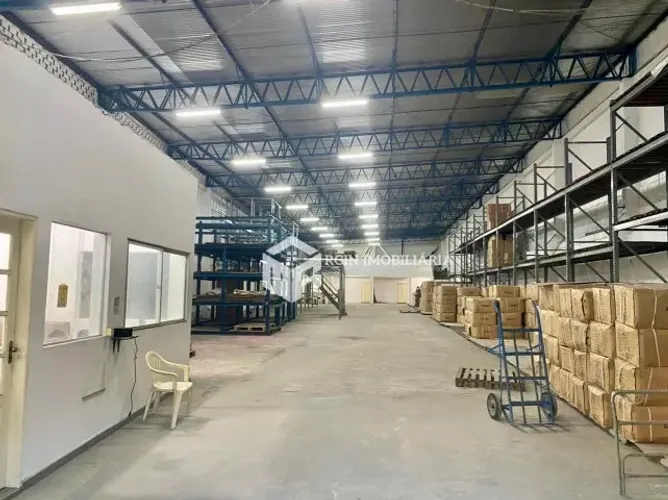Galpão 2.000m² + 1.000m² de Mezanino c/ Habit-se na Cachoerinha