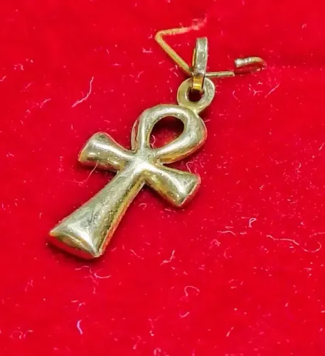 Pingente Cruz Aniversário Festas Ouro 18 Kilates Peso 0.50 Gramas 16 mm                   