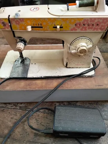MÁQUINA SINGER FACILITA 248 USADA