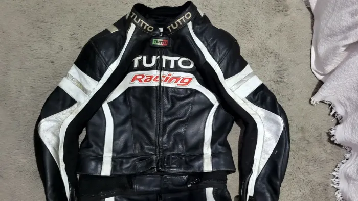Macacao de couro moto tutto
