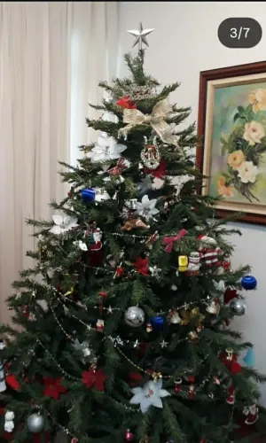 ARVORE NATAL MARAVILHOSA, GRANDE E MUITO BEM CONSERVADA!