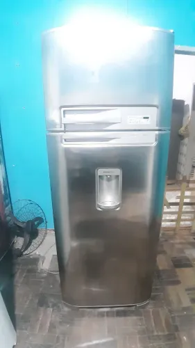 Geladeira duplex Electrolux inox garantia cinco meses 