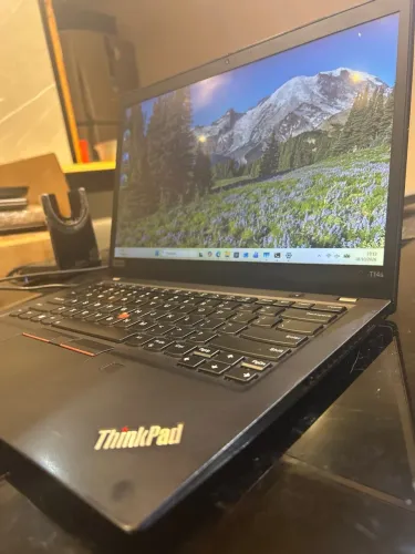 Lenovo ThinkPad T14s Gen 1 - AMD Ryzen 5 PRO (6C/12T) / 16GB RAM