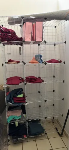 Estante aramada modulada