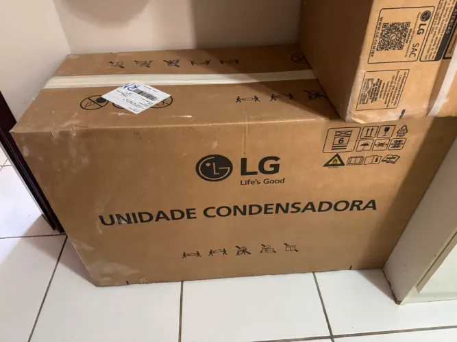 Ar Condicionado LG HI Dual Inverter Dual Voice Artcool 18000 btus