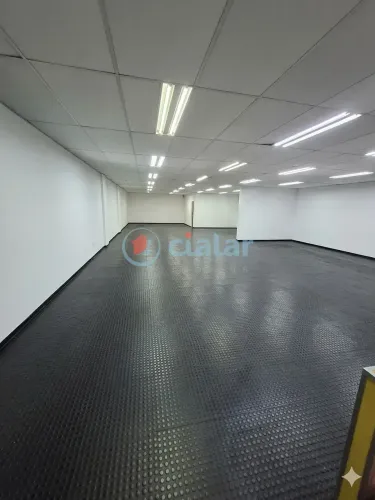 Prédio + Galpão 1435 m² - Del Castilho - Rio de Janeiro/RJ