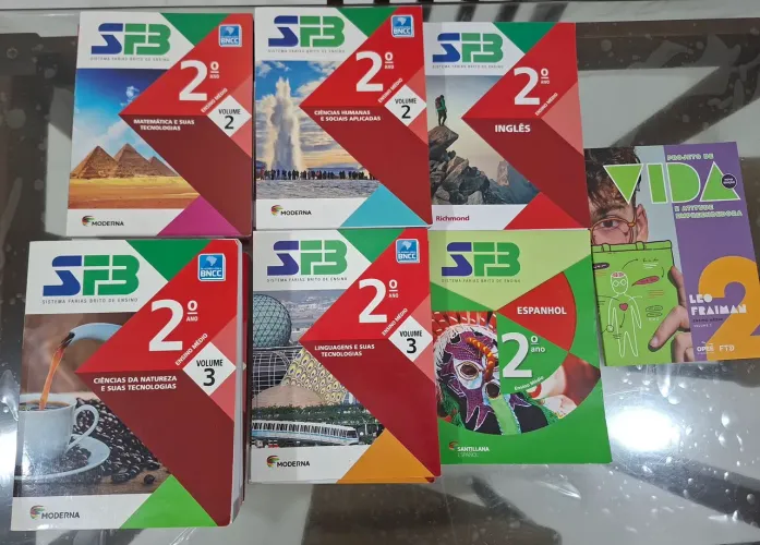 Livros SGB 2° ano médio (Sistema Farias Brito)