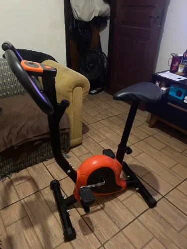Bicicleta ergométrica em ótimo estado