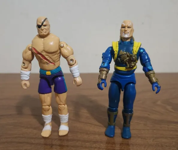 Boneco Sagat Street Fighter e Shang Tsung Mortal Kombat 