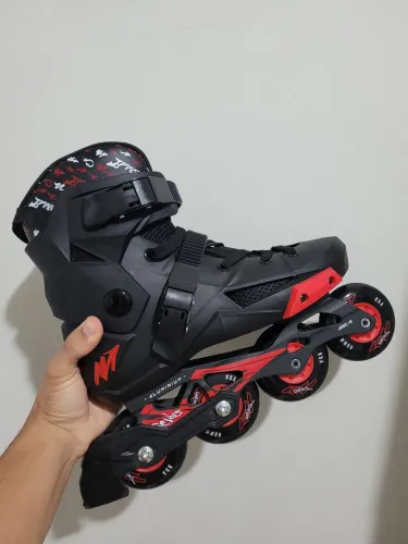 Patins Traxart Revolt Preto com Freio - 80mm ABEC-9 - #8 (39/40)