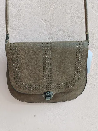 Bolsa tiracolo com 3 divisórias