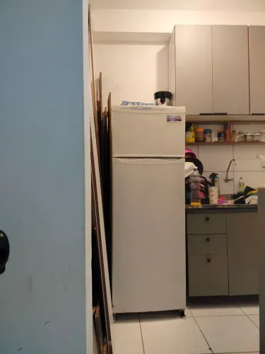 Vende-se Geladeira Esmaltec