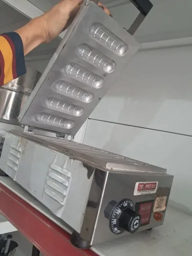 Máquina de crepe 6 cavidades 220v Malta