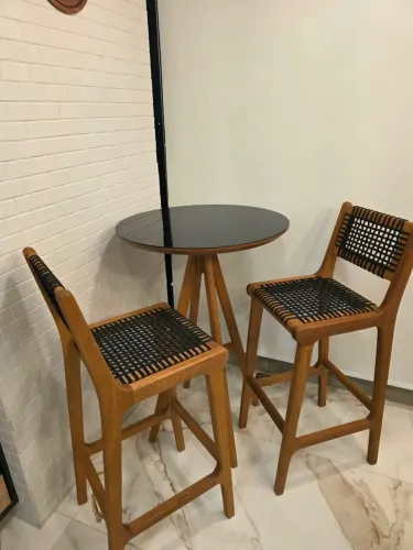 Mesa e Duas cadeiras
