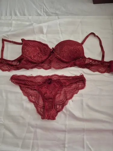 Conjunto de langerie seminovo bordo de renda tamanho m