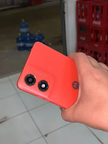 Celular 300$ moto g04s