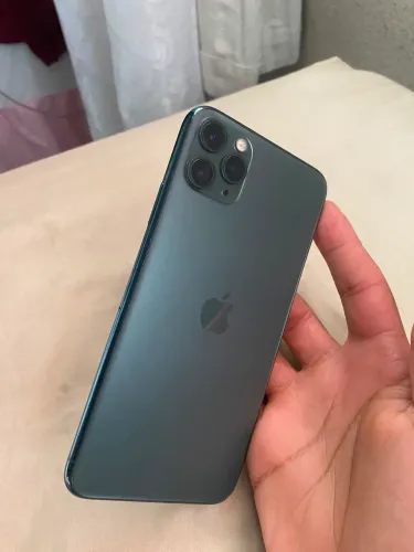 Vendo ou troco iPhone 11 Pro Max