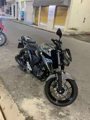 YAMAHA FAZER 250 2025