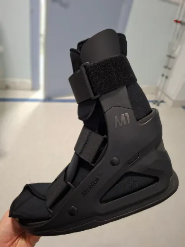 Bota Ortopédica (Tam:G 41-46 + 4 palmilhas)