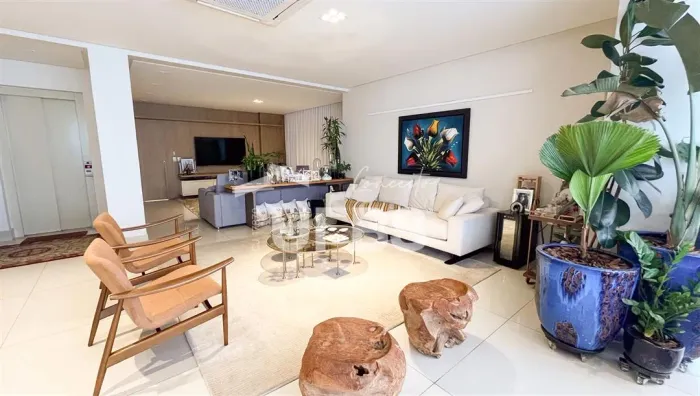Apartamento à venda no Setor Marista com Vista Exclusiva para a Alameda Ricardo Paranhos!