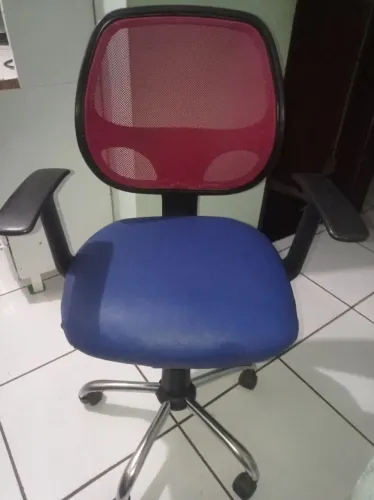 Cadeira escritório com amortecedor