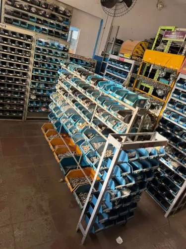 Loja de parafusos a venda