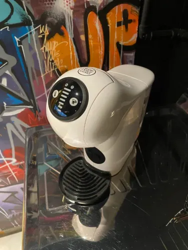 Cafeteira Elétrica Arno Nescafé Dolce Gusto Genio S Branca