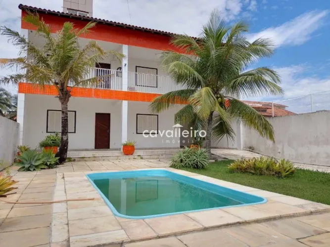 Casa com 6 Quartos, Piscina, perto da Praia, à venda, 331 m² por R$ 990.000 - Barra de Mar