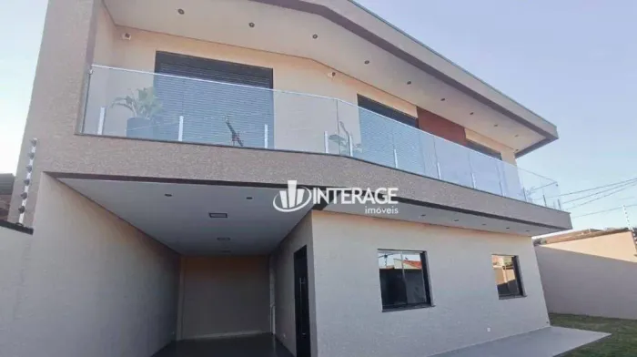 Sobrado com 3 Quartos à venda, 136 m² por R$ 1.350.000 - Boqueirão - Araucária/PR