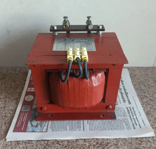 Transformador monofasico 220 V