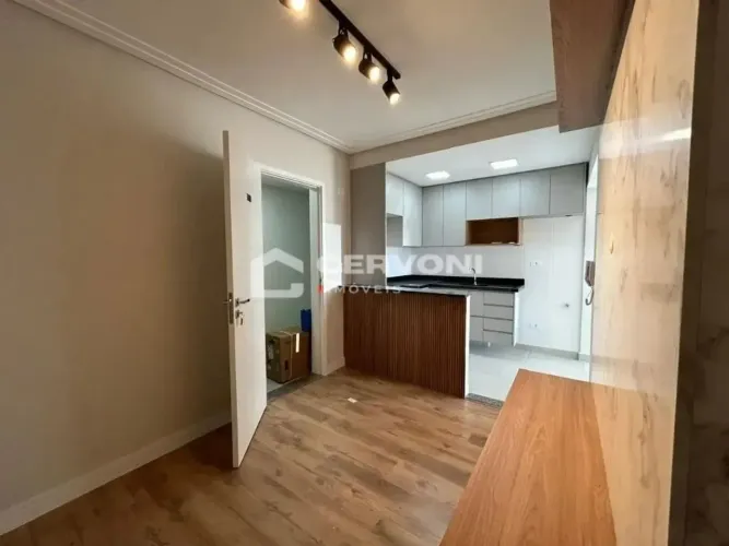Locação - Imóvel com 56 metros quadrados com 2 quartos, sendo 1 suíte, 2 vagas garagem