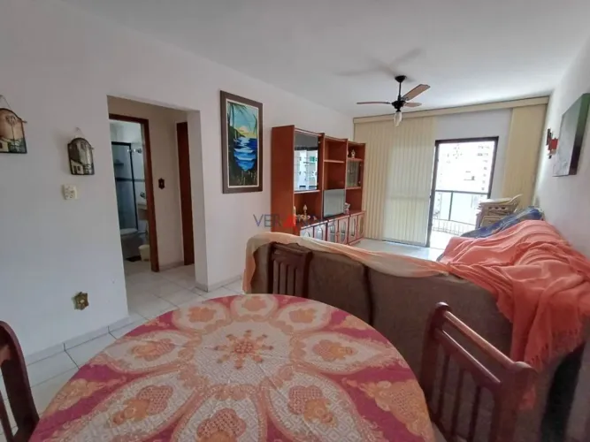 Apartamento à Venda em Vila Guilhermina, Praia Grande - SP