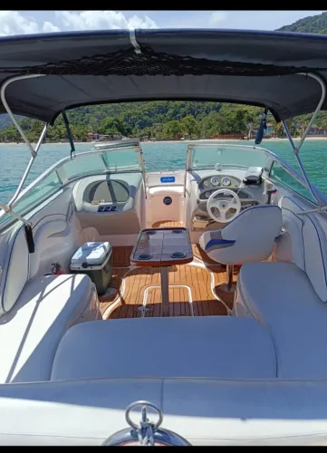 Lancha Focker 222 impecável