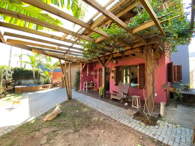 Casa Novo Campeche com 2 dormitórios