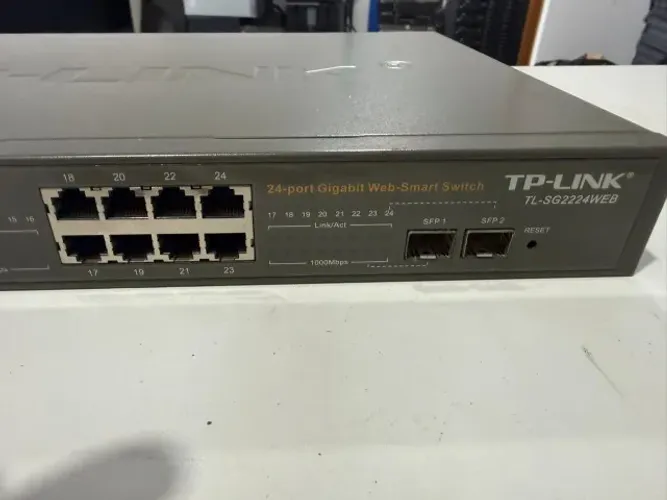 Switch TP-Link TL-SG2224WEB - 24 Portas Gigabit + 2 Slots SFP