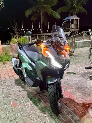 Honda Adv 160 2025