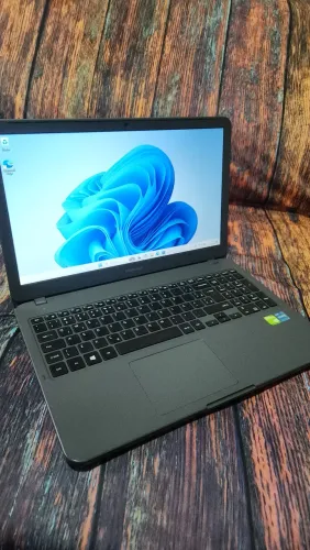Notebook Samsung Xpert X40 i5 8GB Nvidia 1128 SSD Win11