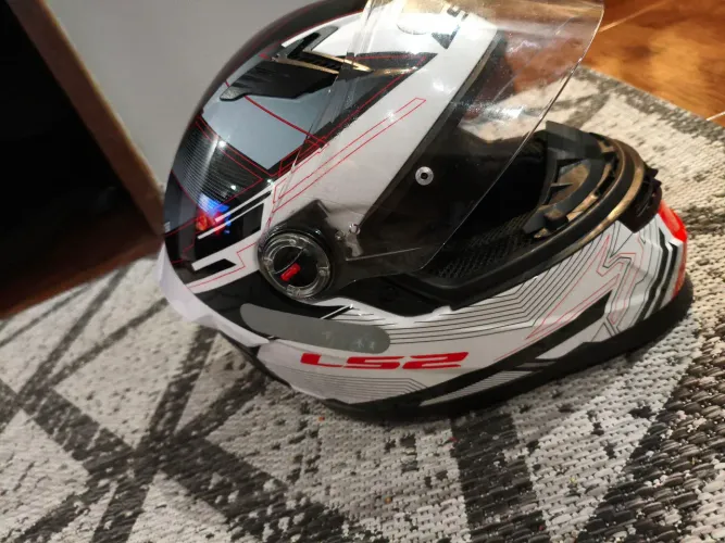 Capacete LS2