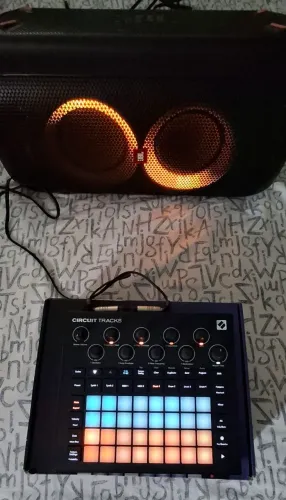 Novation Circuit Tracks. Sampler para Djs!